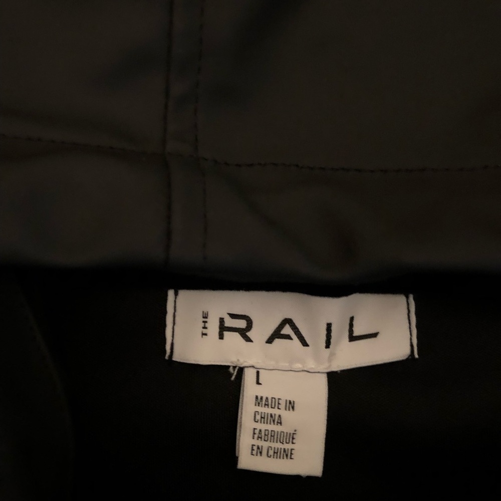 Rail light rain pullover - Picture 2 of 2